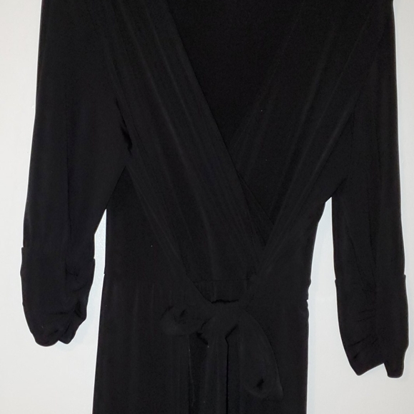 Black dress with waist ties - Picture 3 of 3